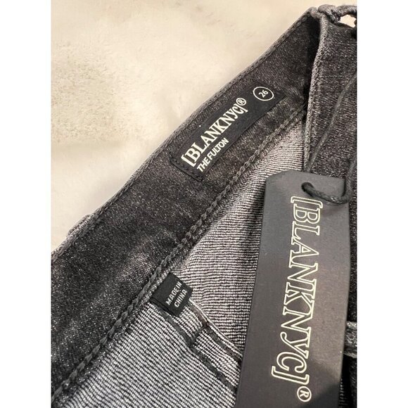 New BLANKNYC Size 26 The Fulton Rollup Shorts Washed Black Cutoff Denim - Picture 4 of 14